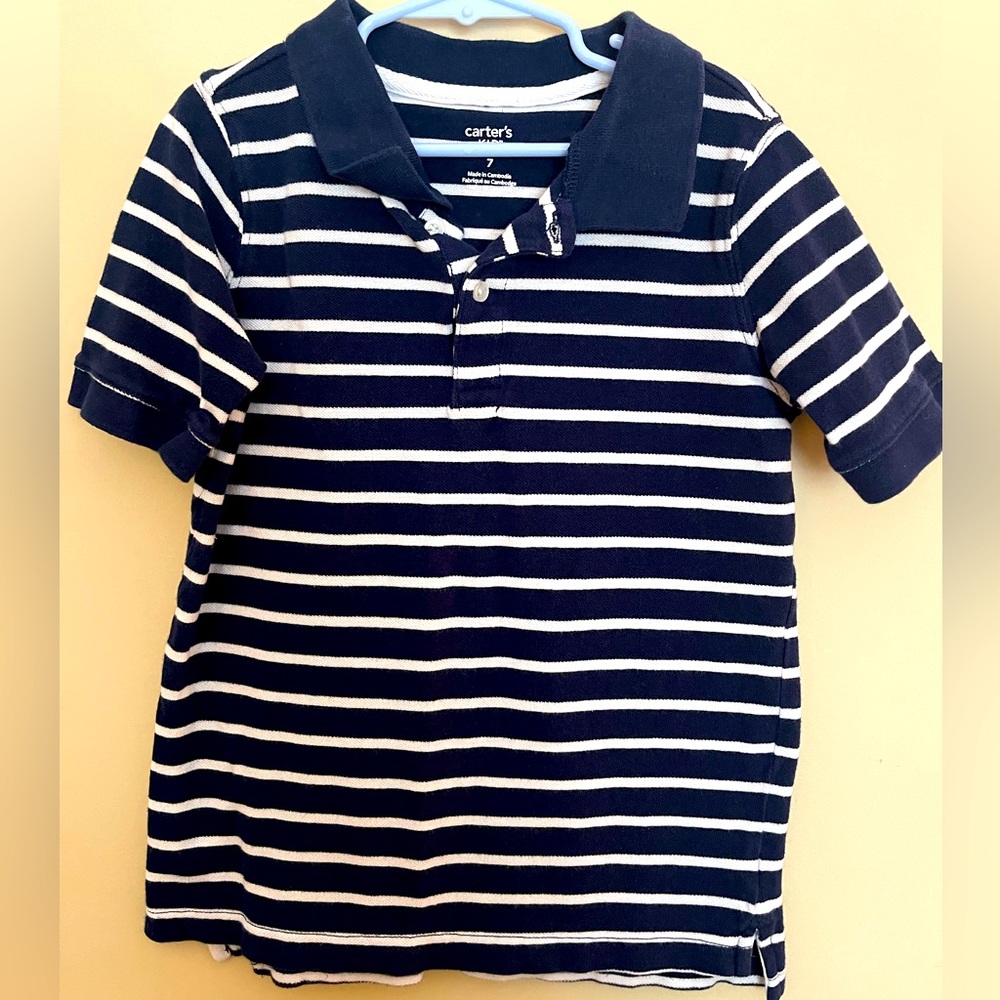 Carter’s boy polo. Size 8. Navy and white, great condition!